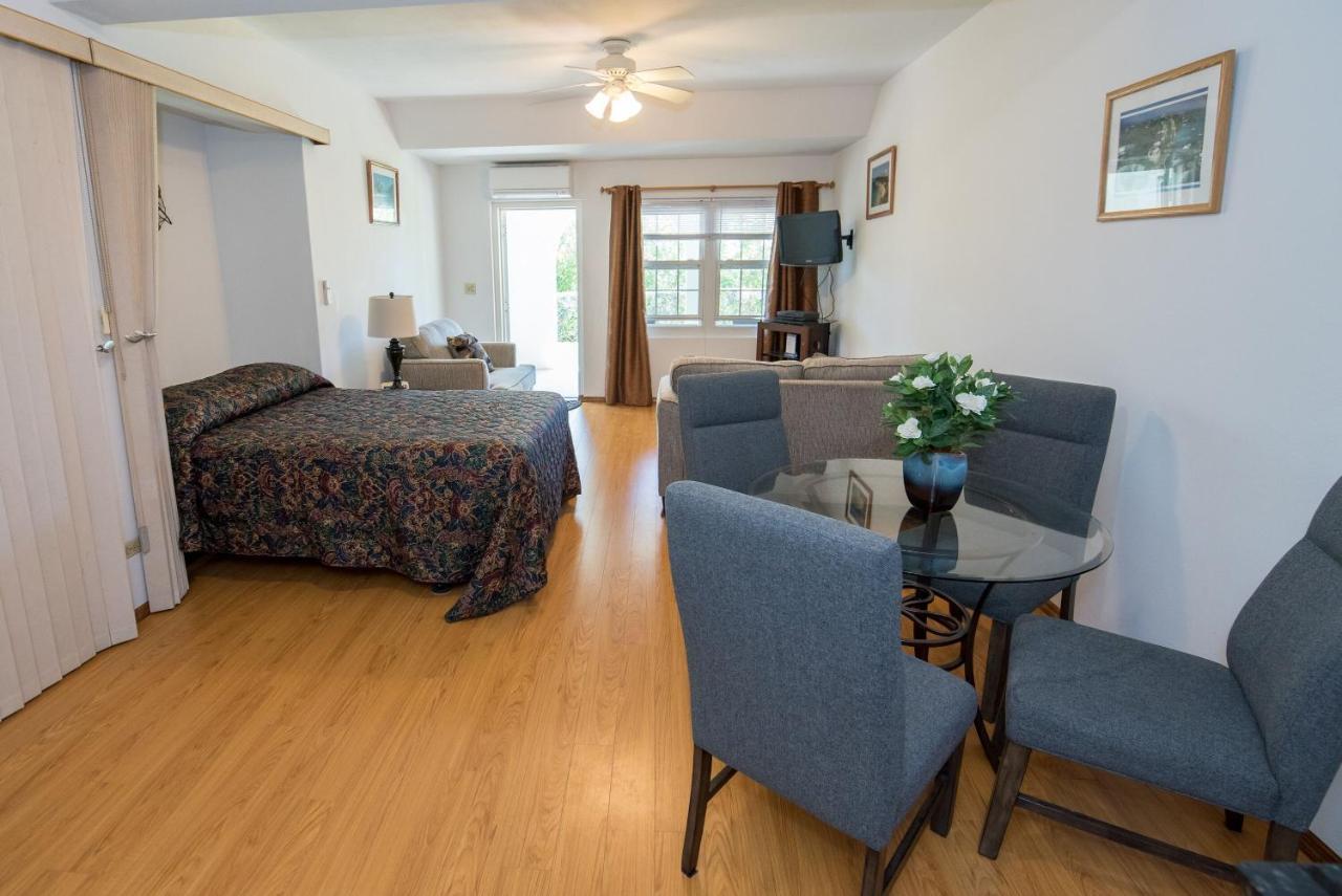 Windsong Guest Apartments Pembroke Kültér fotó